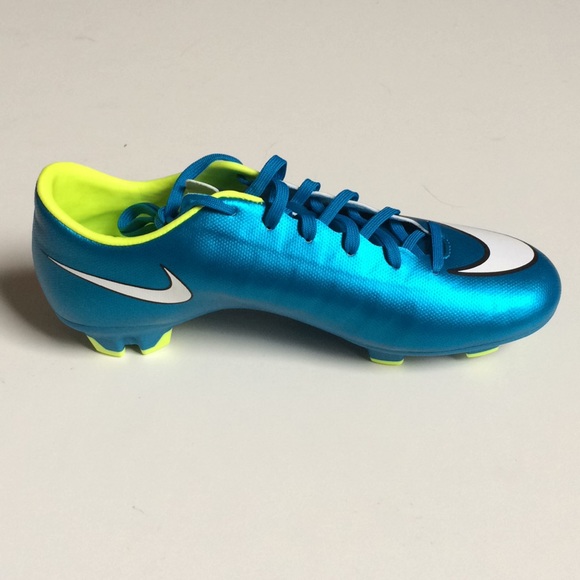 Nike Mercurial Victory V FG Women’s Soccer Cleats - Picture 4 of 8
